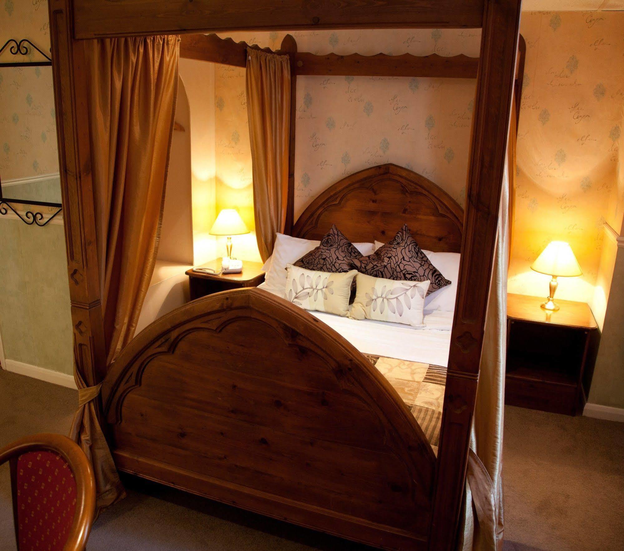 King Charles Hotel ジリンガム エクステリア 写真