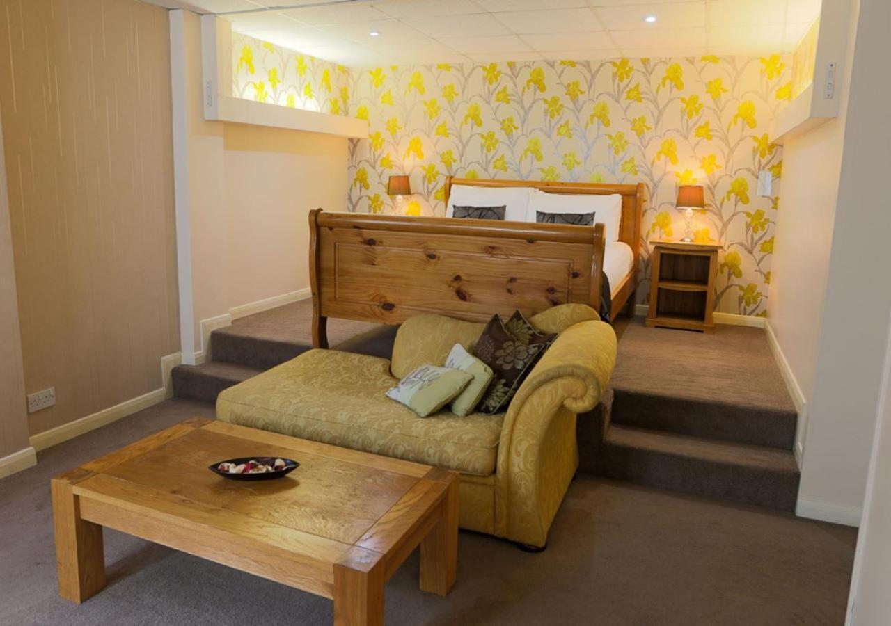 King Charles Hotel ジリンガム エクステリア 写真